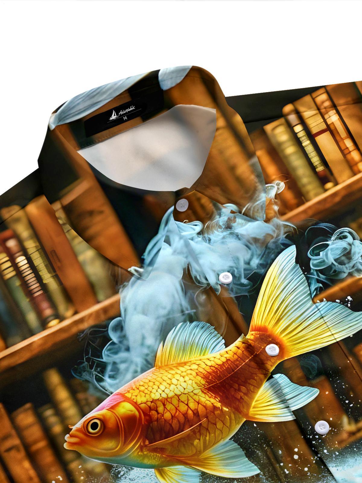 Fun Fishing Bookshelf Goldfish Wave Fisherman Men's Pocket Short Sleeve Shirts